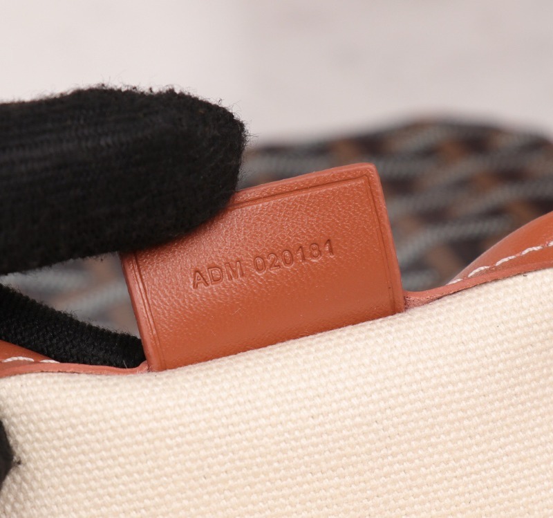 20200801175357_479539970417aa345975488f5c47eff0_sqov (1).jpg