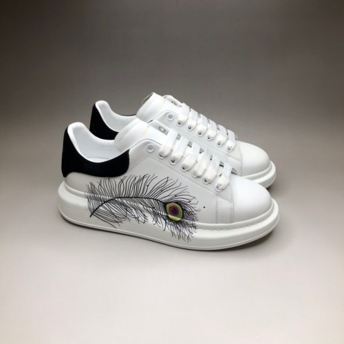 ALEXANDER MCQUEEN 알렉산더 맥퀸 오버사이즈 스니커즈