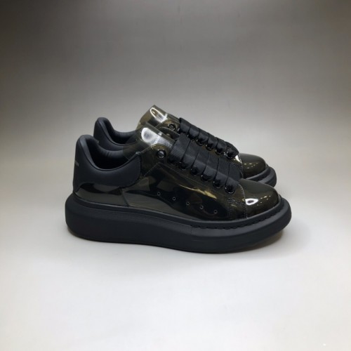 ALEXANDER MCQUEEN 알렉산더 맥퀸 오버사이즈 스니커즈